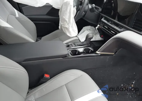 2025 Toyota Camry Se z USA, uszkodzony, nr VIN 4T1DAACK1SU115280